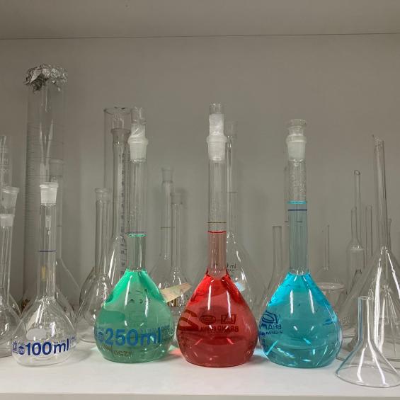 Laboratoire de synthèse et de caractérisation physico-chimique